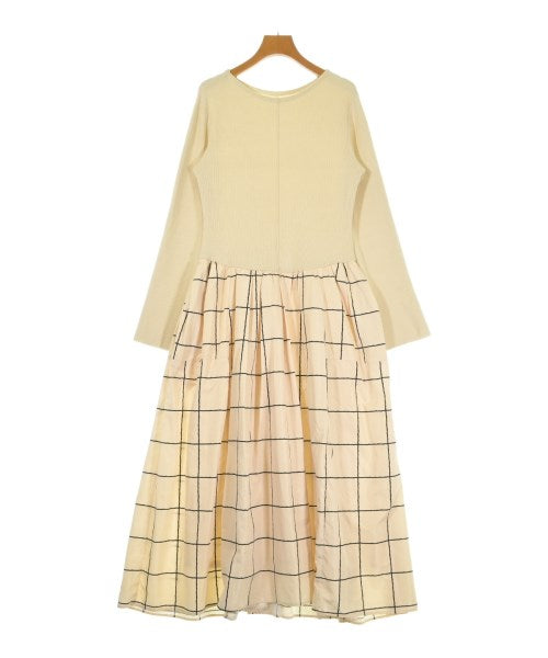 emmi atelier ชุดเดรส