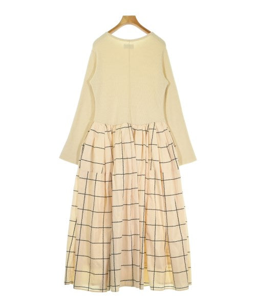 emmi atelier ชุดเดรส