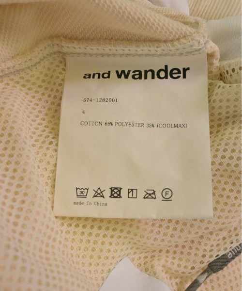 and wander กางเกงวอร์ม