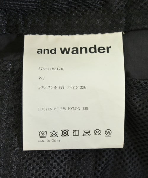 and wander กางเกงขาสั้น