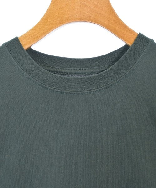 and wander เสื้อยืด/เสื้อท็อปส์
