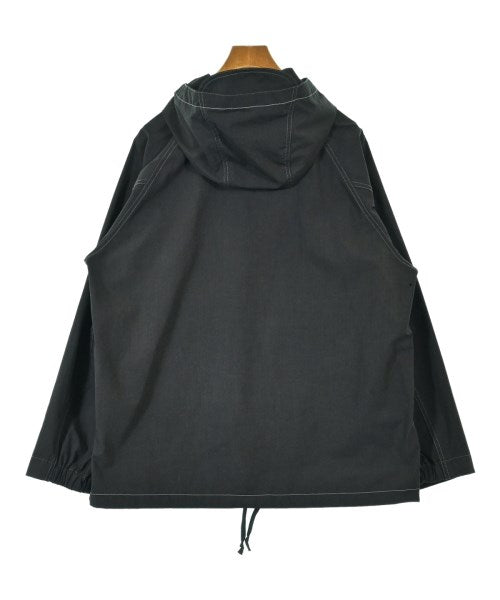 and wander เสื้อพาร์กาภูเขา