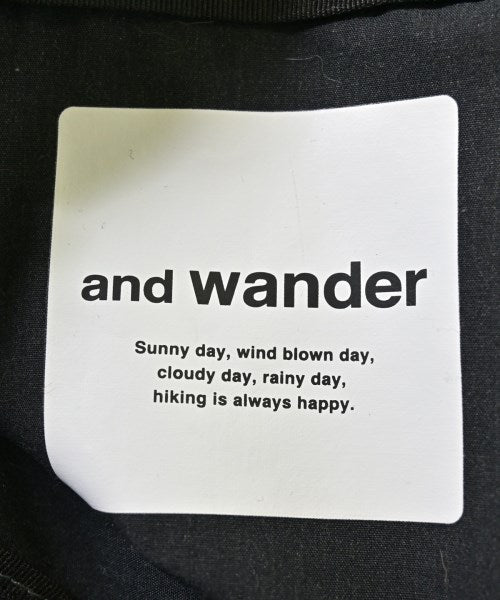 and wander เสื้อพาร์กาภูเขา