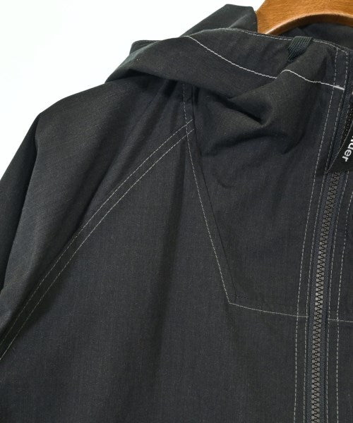and wander เสื้อพาร์กาภูเขา