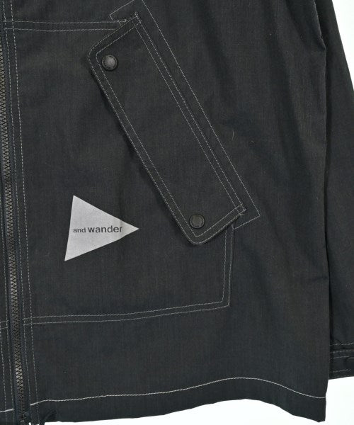 and wander เสื้อพาร์กาภูเขา