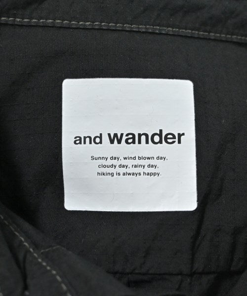 and wander เสื้อลำลอง