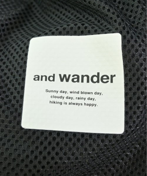 and wander กางเกง อื่น