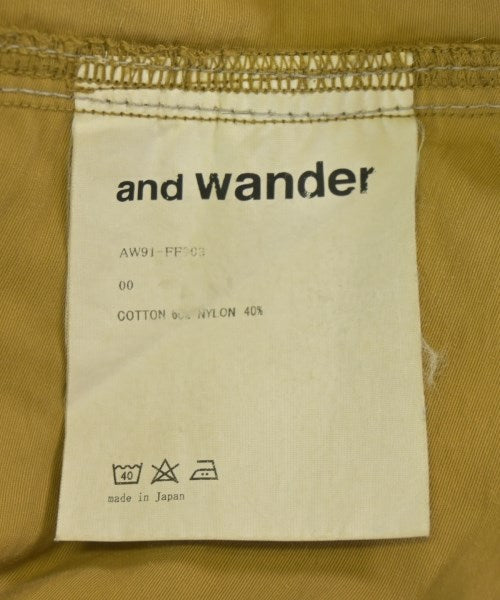 and wander กางเกงขาสั้น