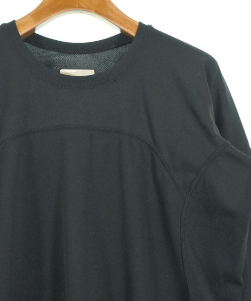 and wander เสื้อยืด/เสื้อท็อปส์