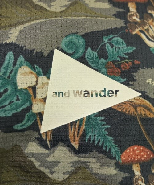 and wander เสื้อลำลอง