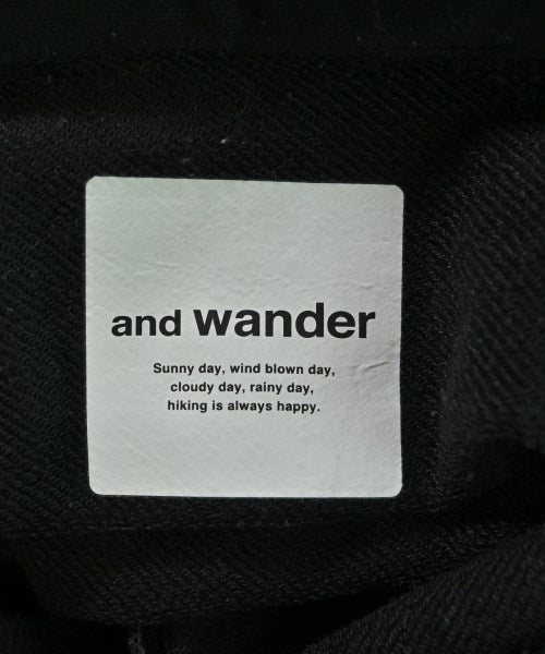 and wander เสื้อลำลอง