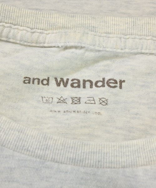 and wander เสื้อยืด/เสื้อท็อปส์