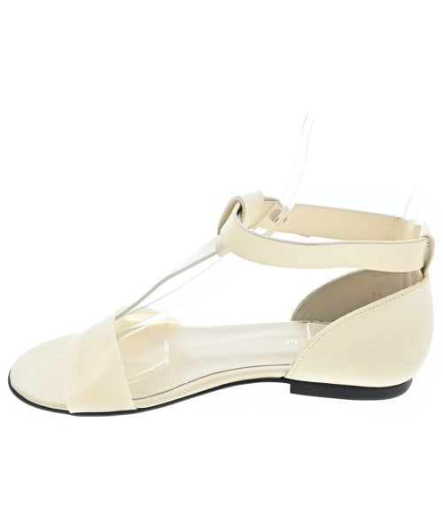 megumi ochi รองเท้าแตะ