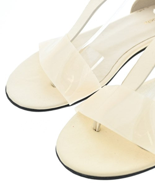 megumi ochi รองเท้าแตะ