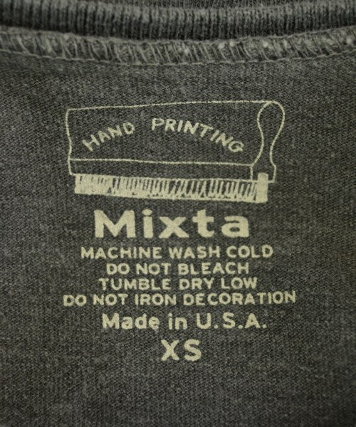 Mixta เสื้อยืด/เสื้อท็อปส์