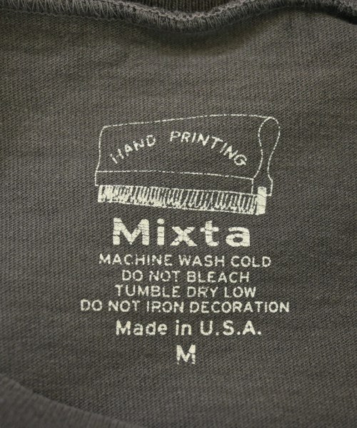 Mixta เสื้อยืด/เสื้อท็อปส์