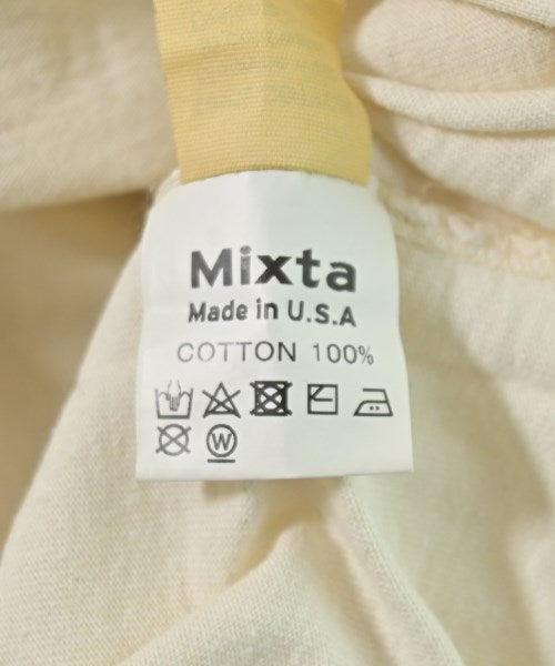 Mixta เสื้อยืด/เสื้อท็อปส์