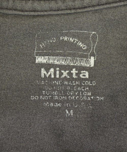 Mixta เสื้อยืด/เสื้อท็อปส์