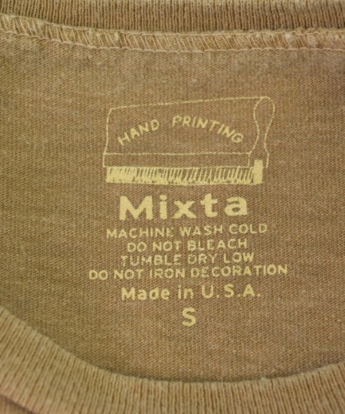 Mixta เสื้อยืด/เสื้อท็อปส์