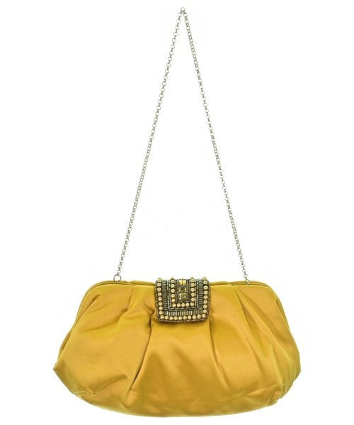 Lapuis คลัตช์