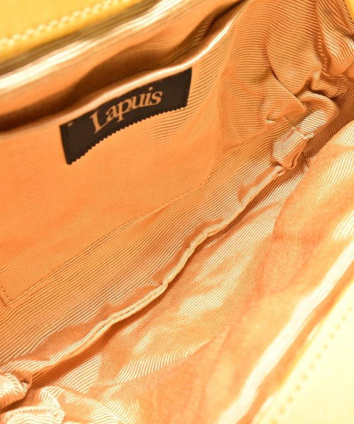 Lapuis คลัตช์