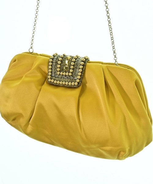 Lapuis คลัตช์