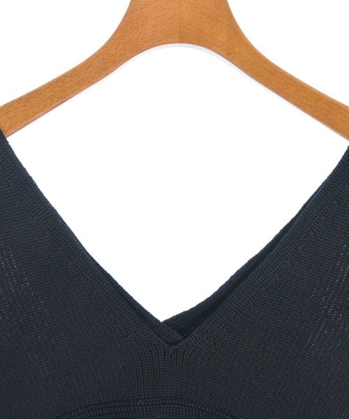 UNITED TOKYO เสื้อแขนกุด