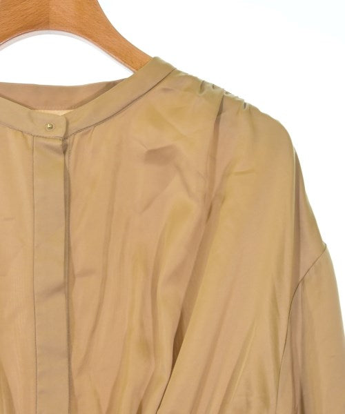 UNITED TOKYO เสื้อสตรี