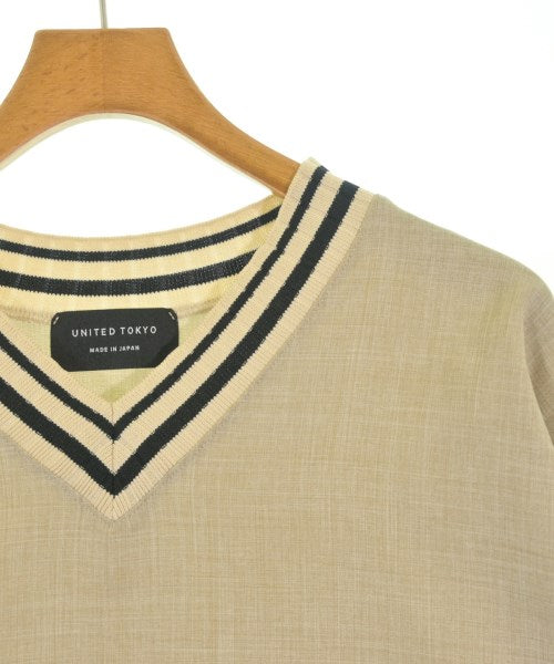 UNITED TOKYO เสื้อลำลอง