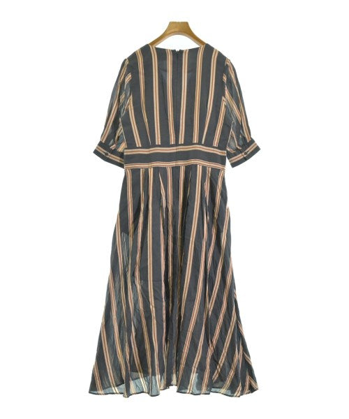 UNITED TOKYO ชุดเดรส