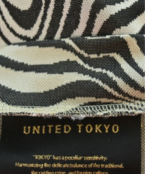 UNITED TOKYO เสื้อยืด/เสื้อท็อปส์