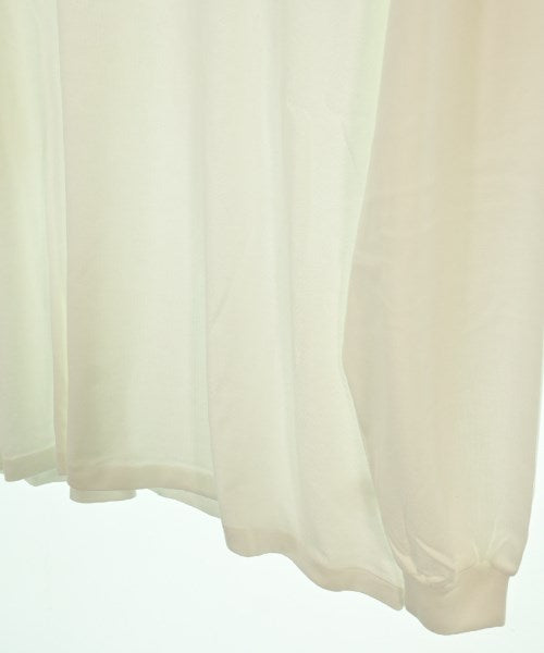 AURALEE เสื้อยืด/เสื้อท็อปส์