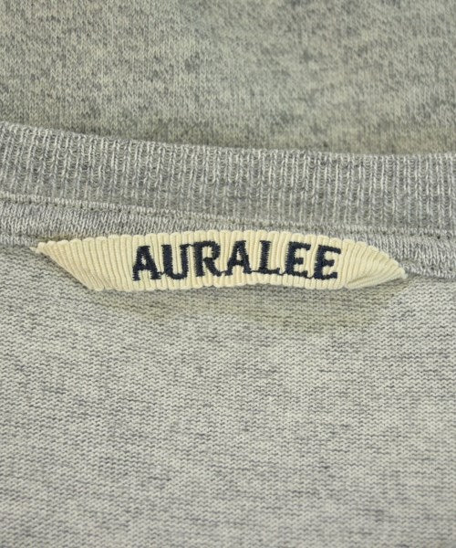 AURALEE เสื้อยืด/เสื้อท็อปส์