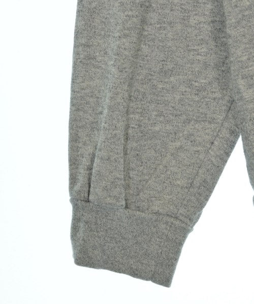 AURALEE เสื้อยืด/เสื้อท็อปส์