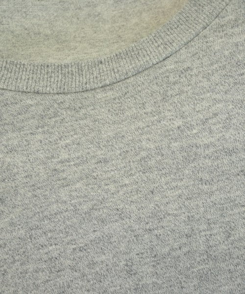 AURALEE เสื้อยืด/เสื้อท็อปส์