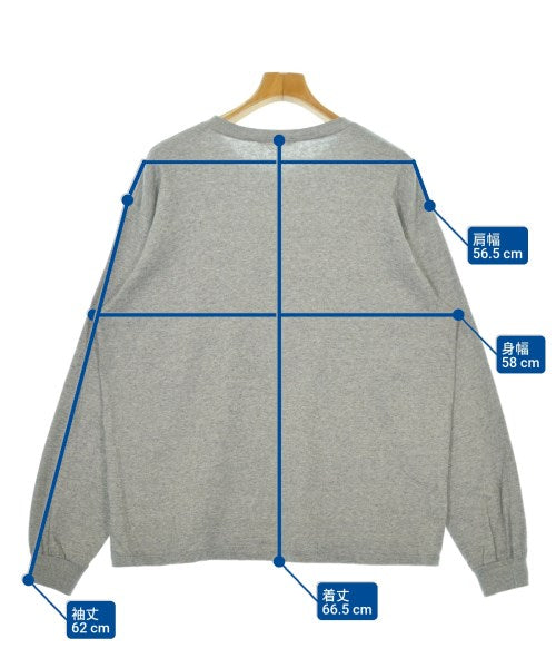 AURALEE เสื้อยืด/เสื้อท็อปส์