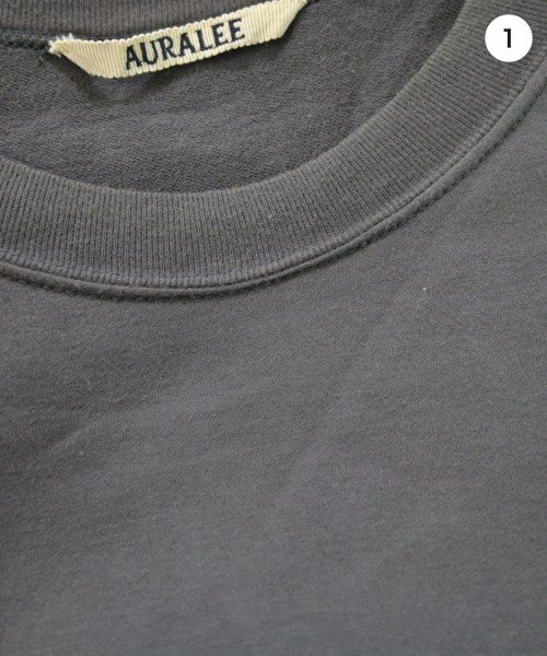 AURALEE เสื้อยืด/เสื้อท็อปส์