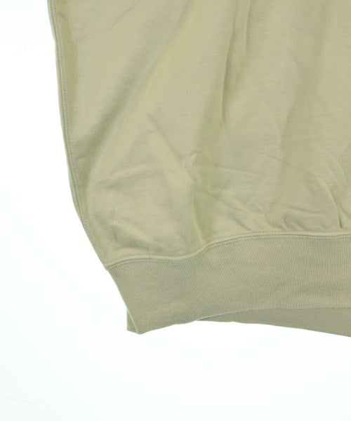 AURALEE เสื้อยืด/เสื้อท็อปส์