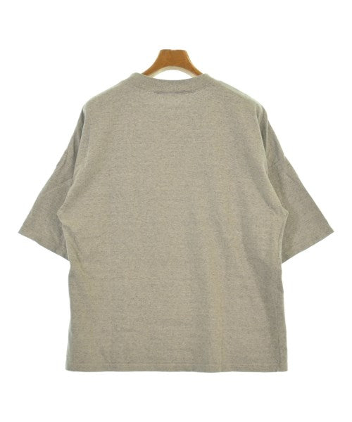 AURALEE เสื้อยืด/เสื้อท็อปส์