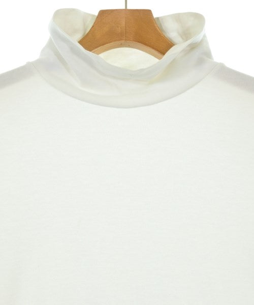 AURALEE เสื้อยืด/เสื้อท็อปส์