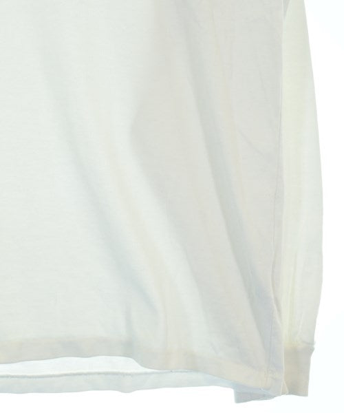 AURALEE เสื้อยืด/เสื้อท็อปส์