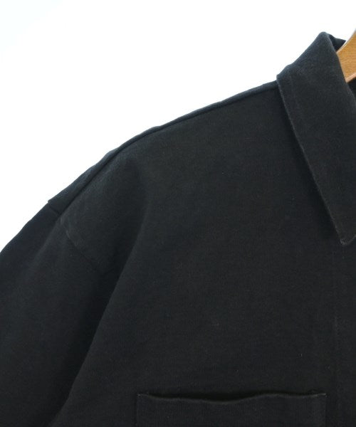 AURALEE เสื้อยืด/เสื้อท็อปส์