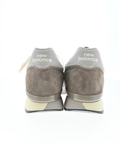 AURALEE รองเท้าผ้าใบ