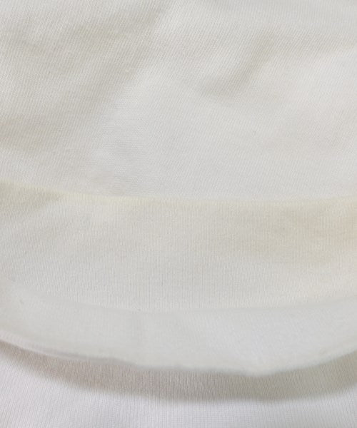 AURALEE เสื้อยืด/เสื้อท็อปส์