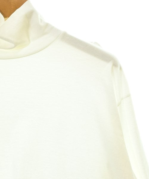 AURALEE เสื้อยืด/เสื้อท็อปส์