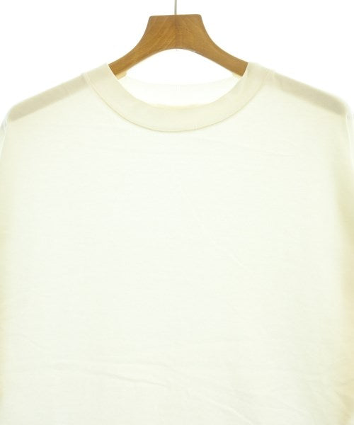 AURALEE เสื้อยืด/เสื้อท็อปส์