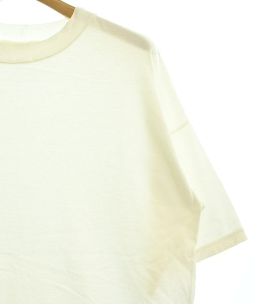 AURALEE เสื้อยืด/เสื้อท็อปส์