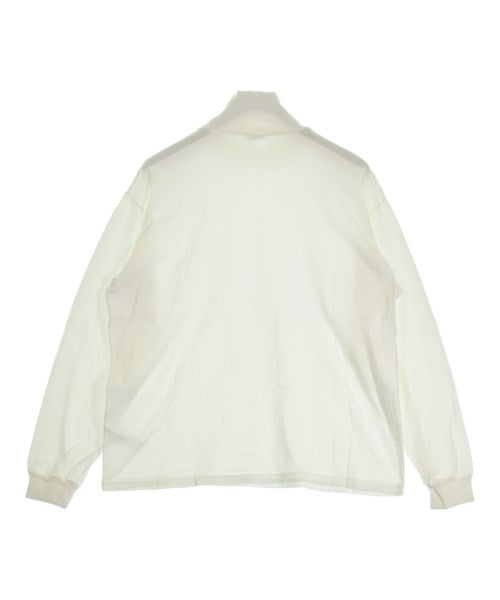 AURALEE เสื้อยืด/เสื้อท็อปส์