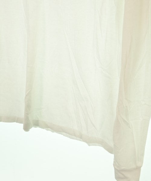 AURALEE เสื้อยืด/เสื้อท็อปส์