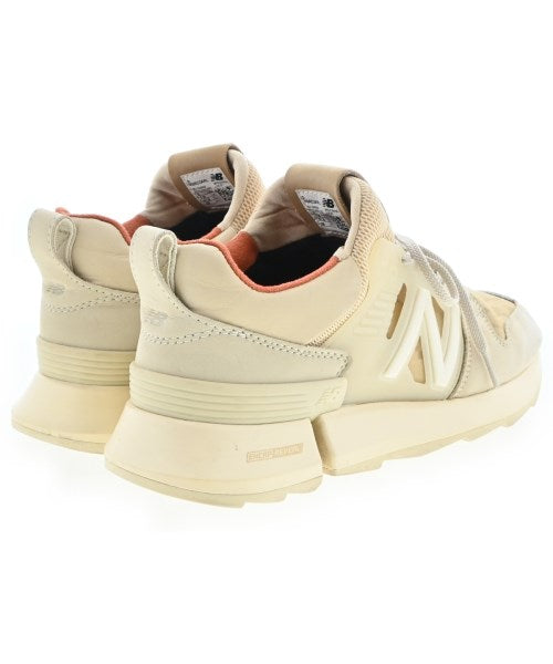 AURALEE รองเท้าผ้าใบ